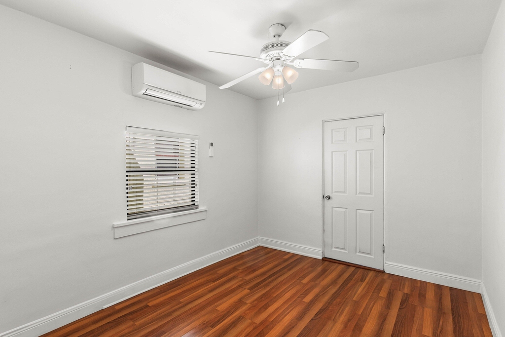 921 S M Street - Photo 19