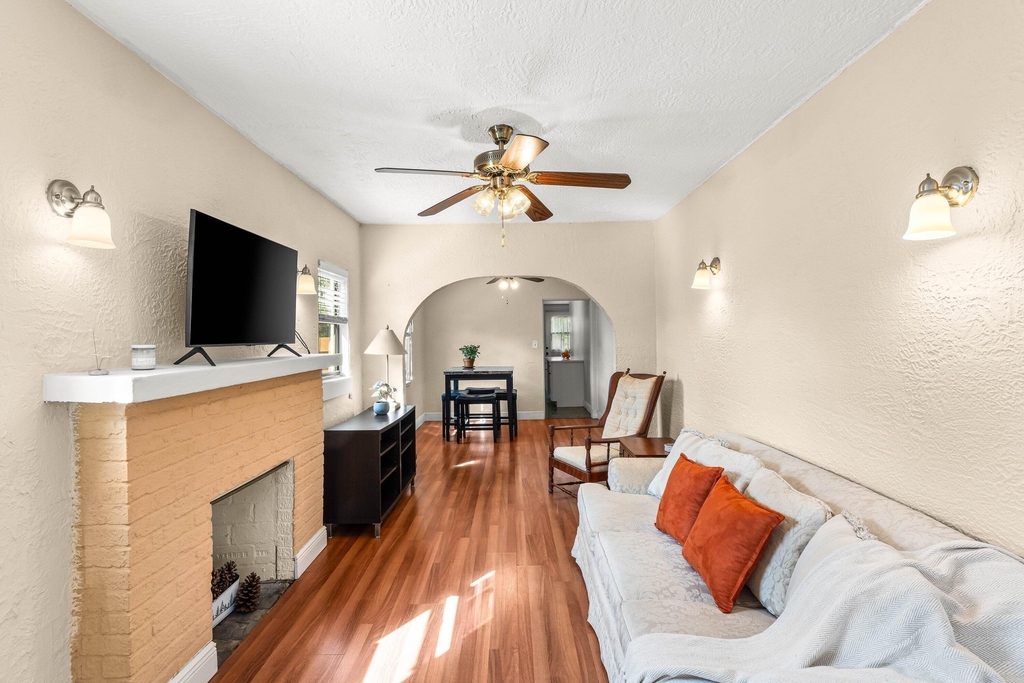 921 S M Street - Photo 7