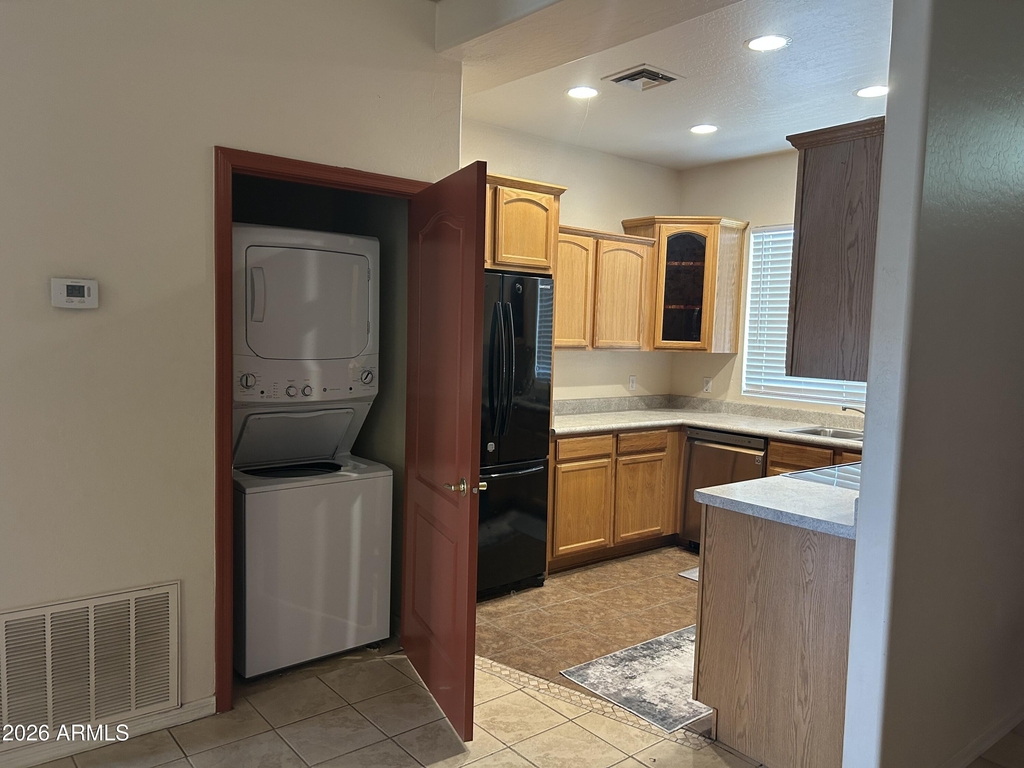 105 N Warren Street - Photo 5