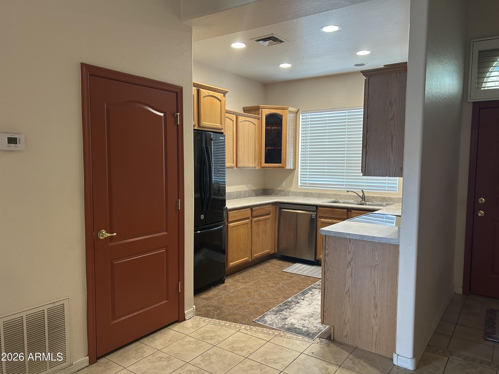 105 N Warren Street - Photo 6