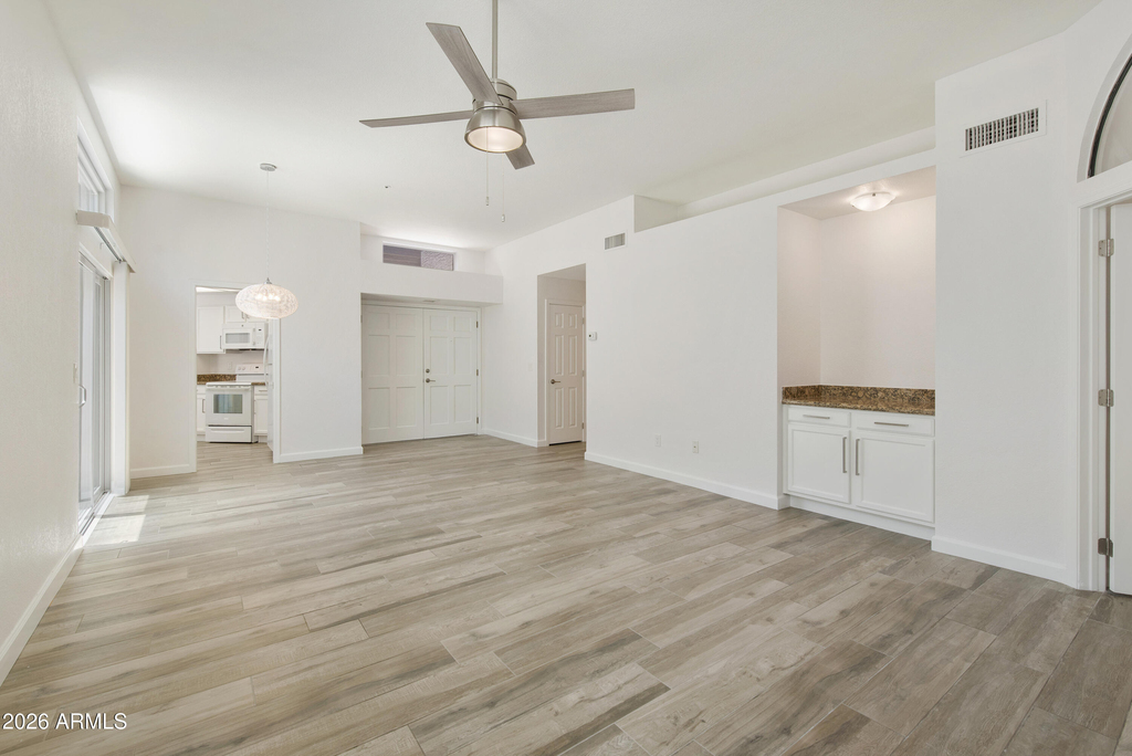 9505 N 106th Place - Photo 4