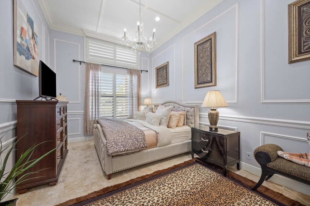 10771 Versailles Boulevard - Photo 31