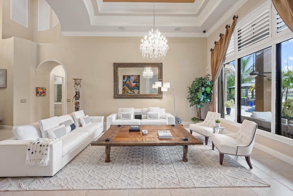 10771 Versailles Boulevard - Photo 4