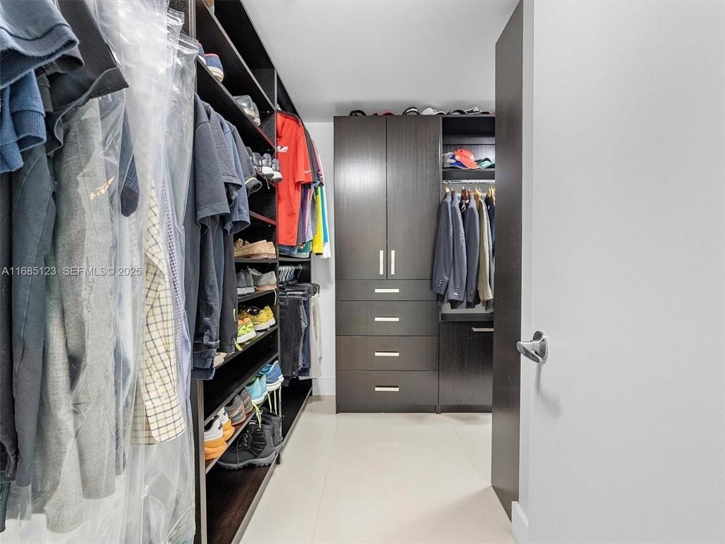 7935 East Drive - Photo 10