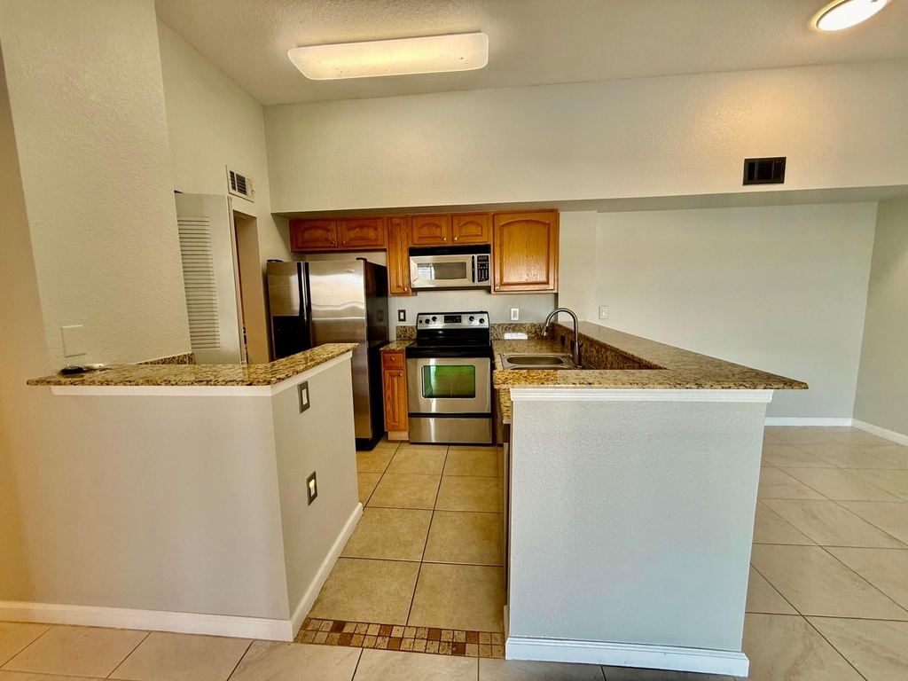 271 Sw Palm Drive - Photo 5