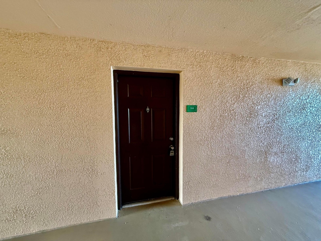 271 Sw Palm Drive - Photo 3