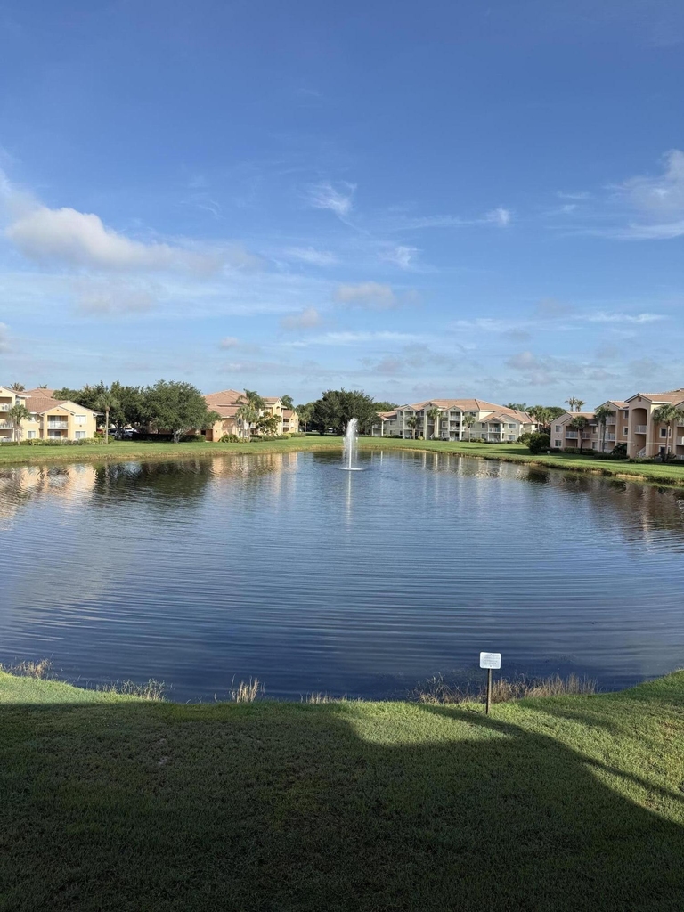271 Sw Palm Drive - Photo 2