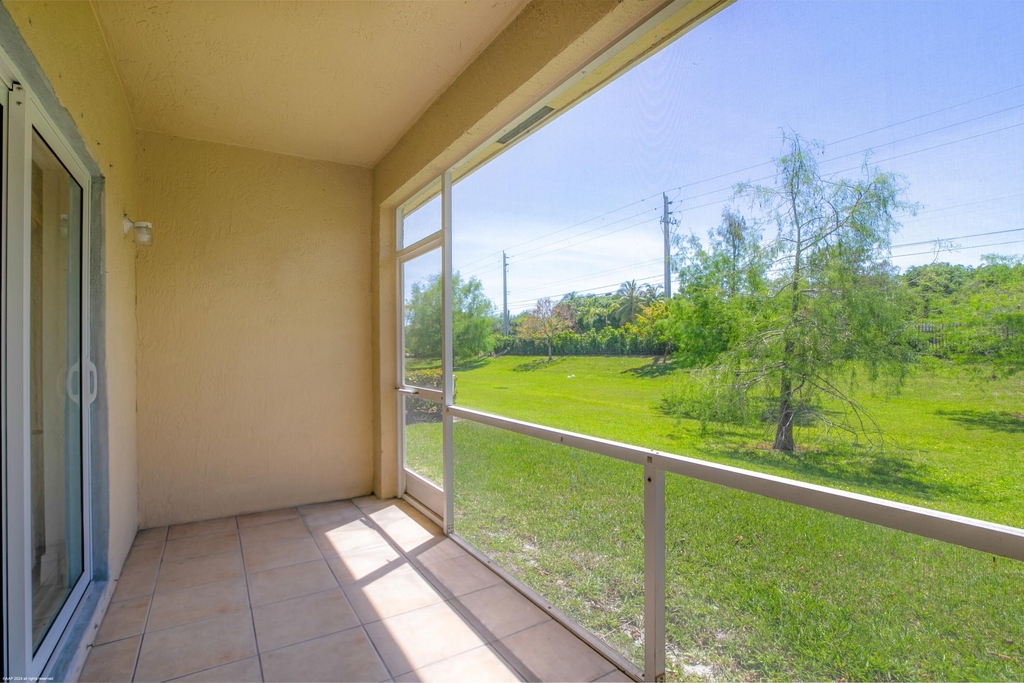 1543 Westchester Avenue - Photo 11