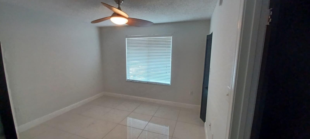 19111 Glenmoor Drive - Photo 8