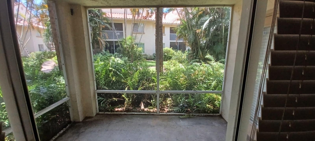 19111 Glenmoor Drive - Photo 2