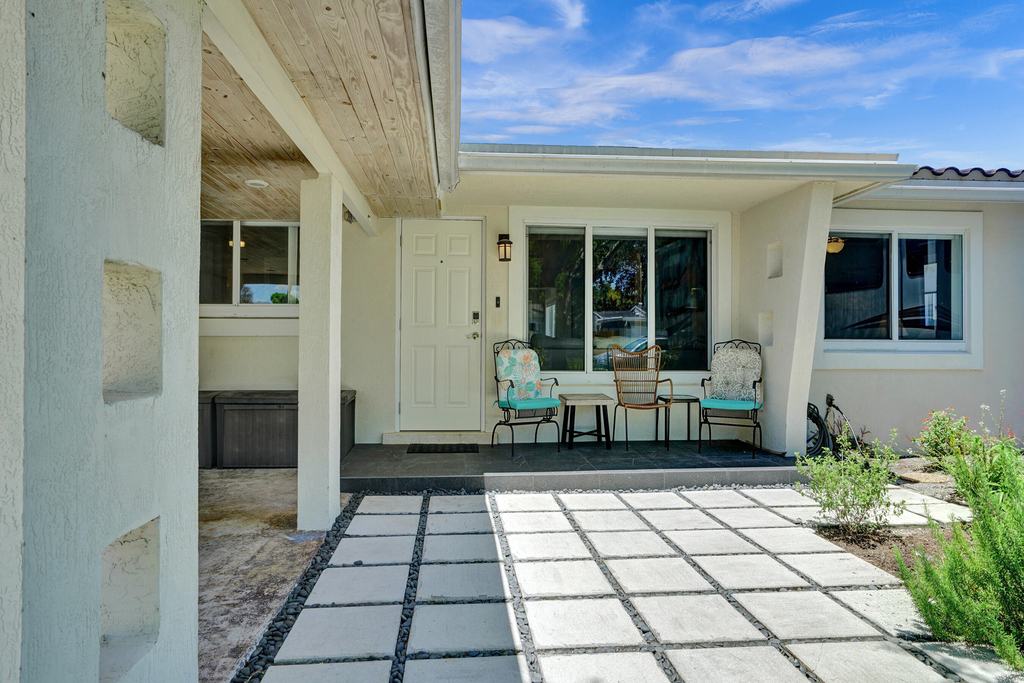 1041 Sw 32nd Street - Photo 1