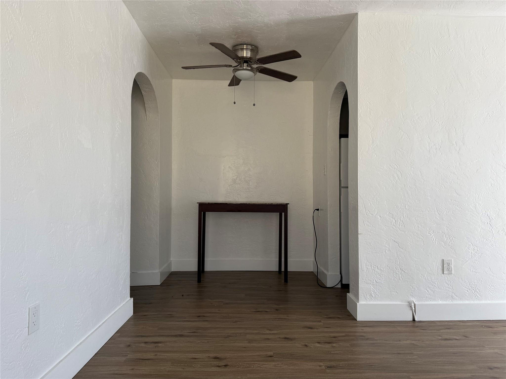 1739 Moffett Street - Photo 2