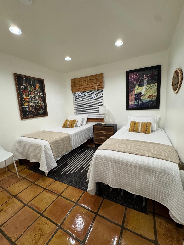 256 E 24th Street - Photo 5