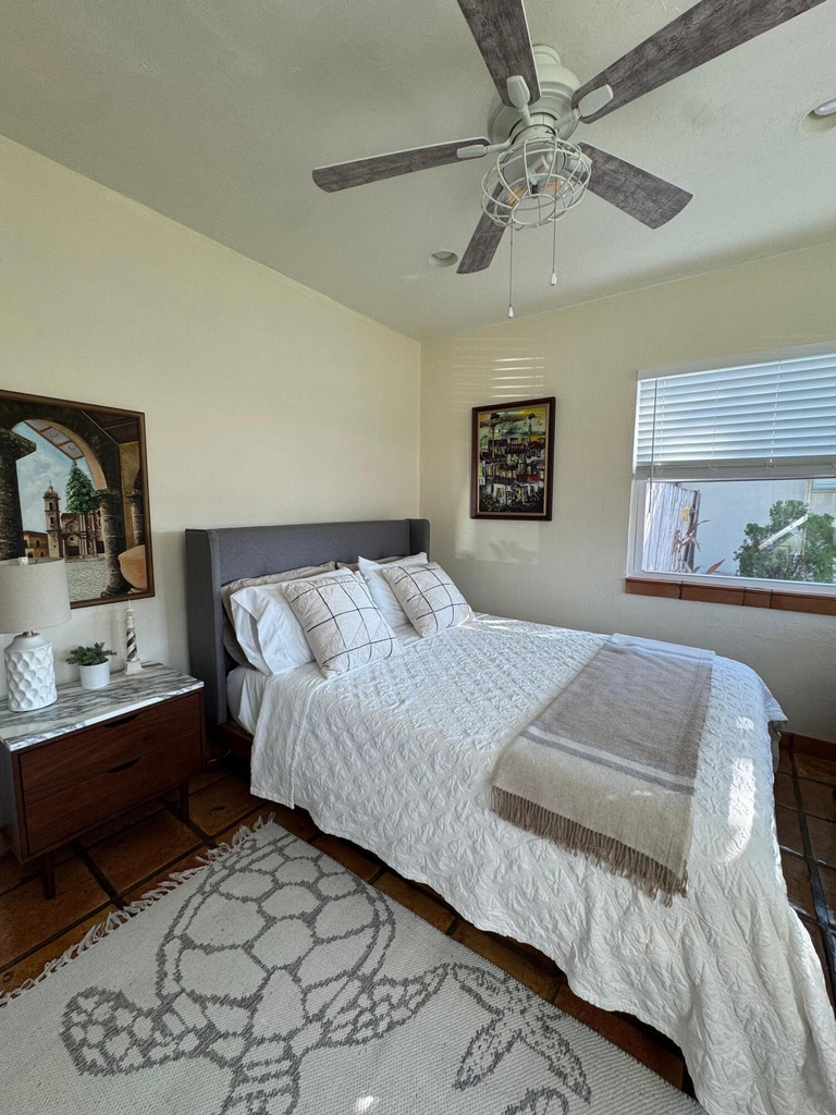 256 E 24th Street - Photo 3