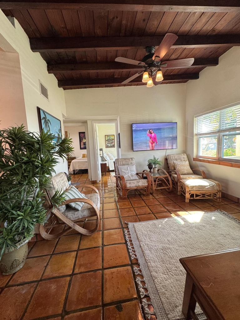 256 E 24th Street - Photo 13