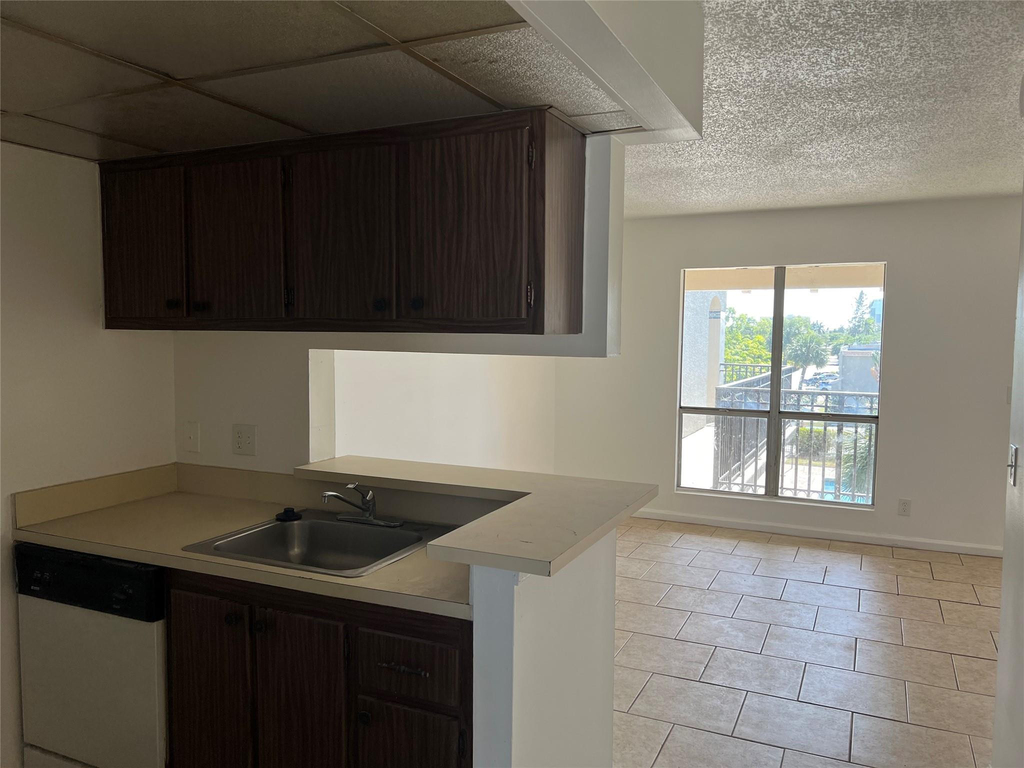 1500 N Congress Avenue - Photo 3