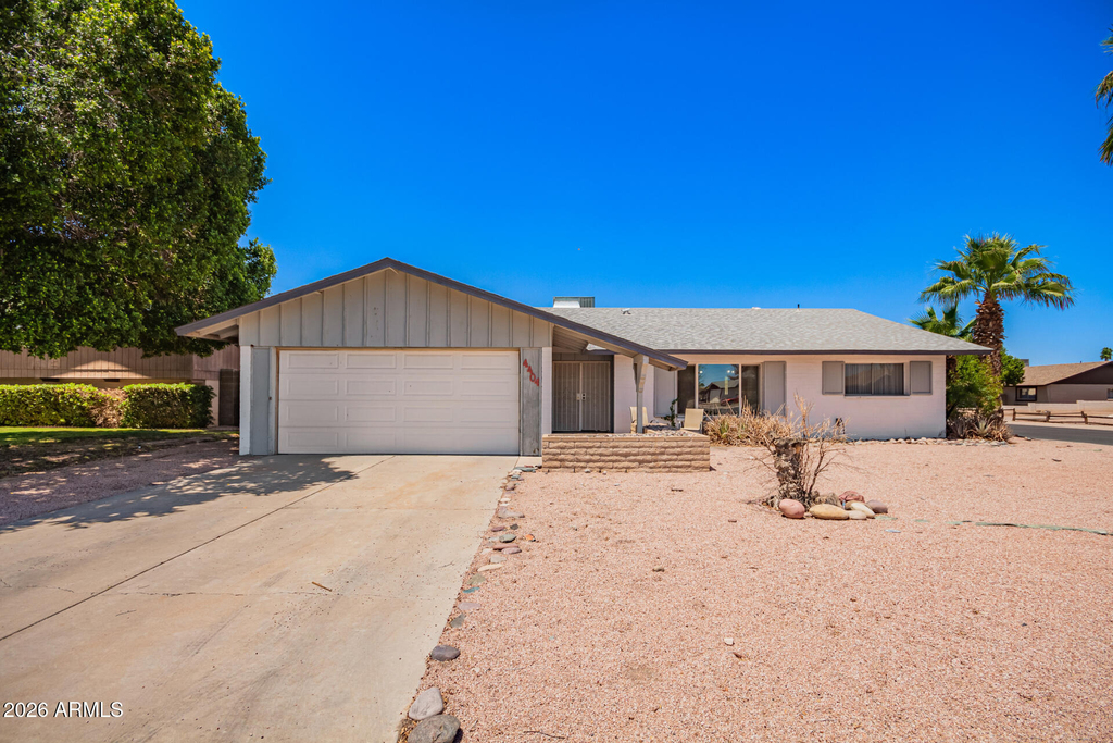 4404 S Mcallister Avenue - Photo 0