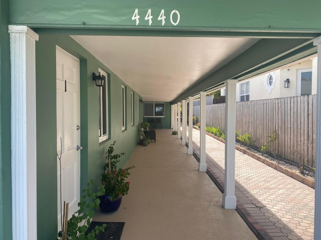 4440 Bougainvilla Drive - Photo 2