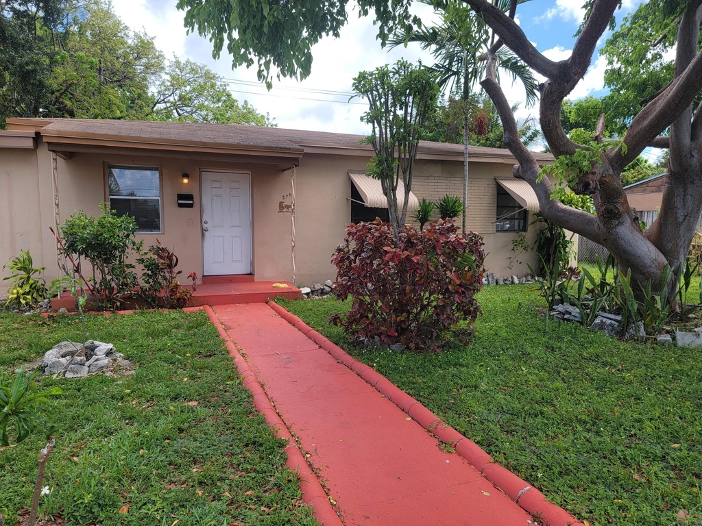 275 Nw 187th Street - Photo 1