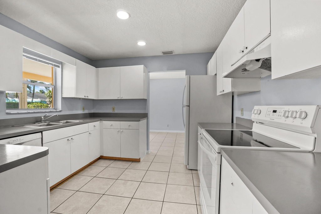 4128 Chestnut Avenue - Photo 13