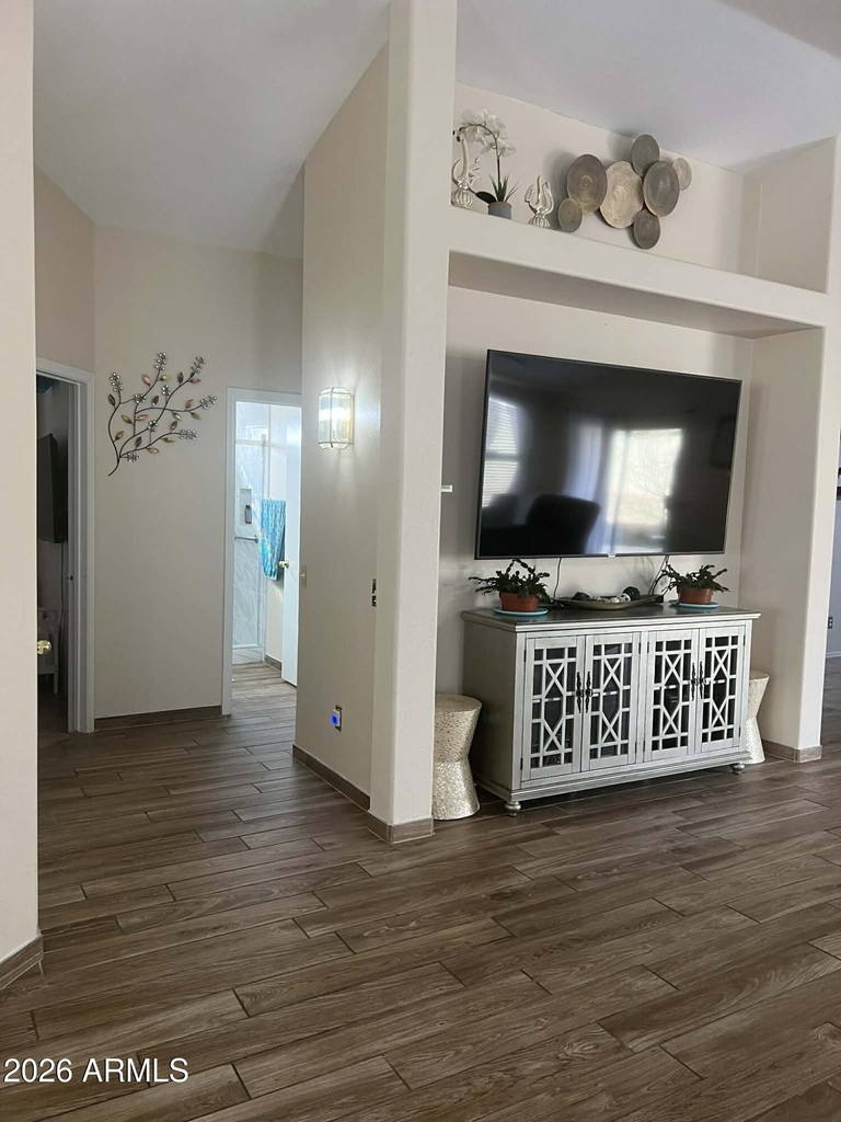 6806 N 77th Drive - Photo 2