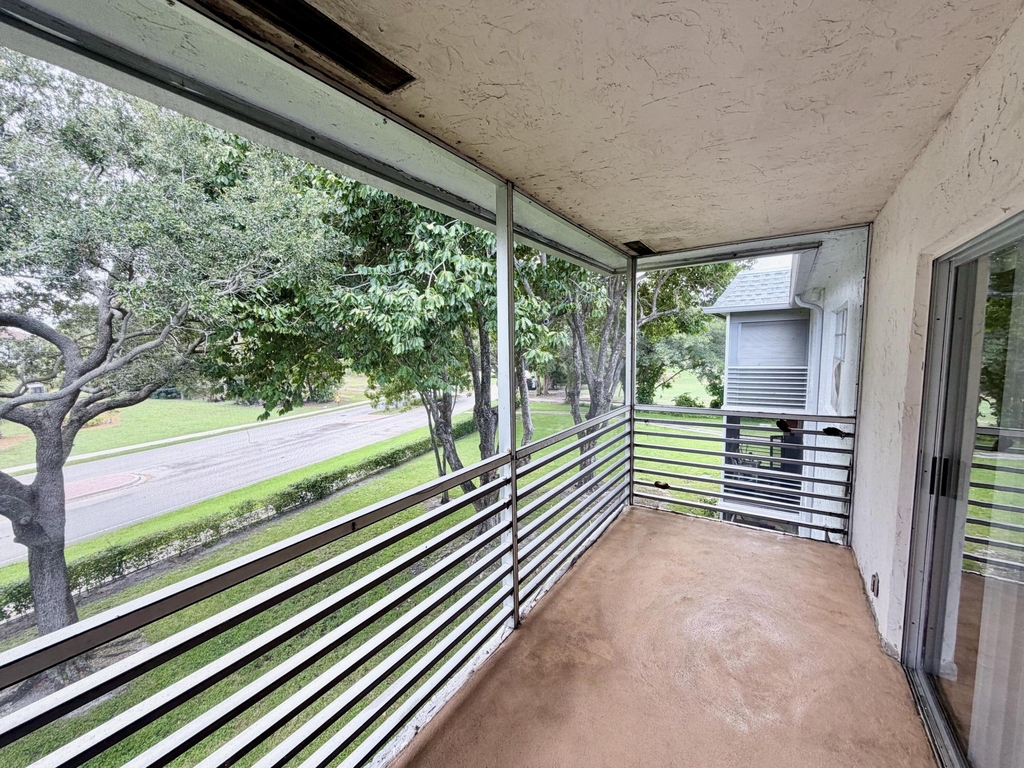 8405 Nw 61st Street - Photo 14