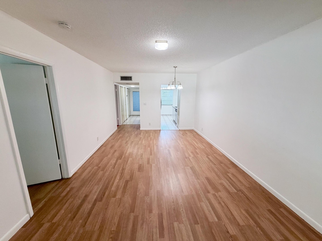 8405 Nw 61st Street - Photo 8