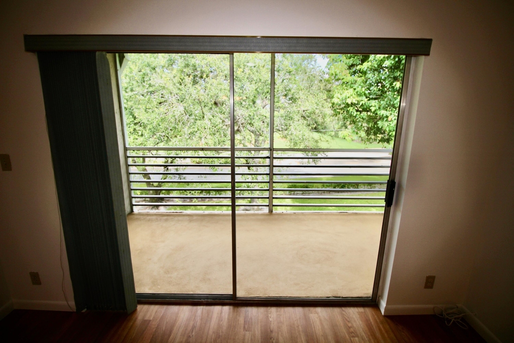 8405 Nw 61st Street - Photo 7