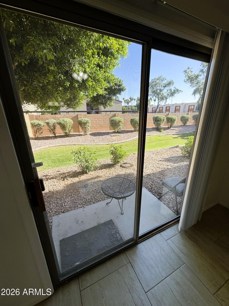 805 S Sycamore -- - Photo 14