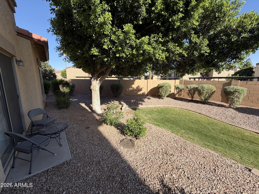 805 S Sycamore -- - Photo 13