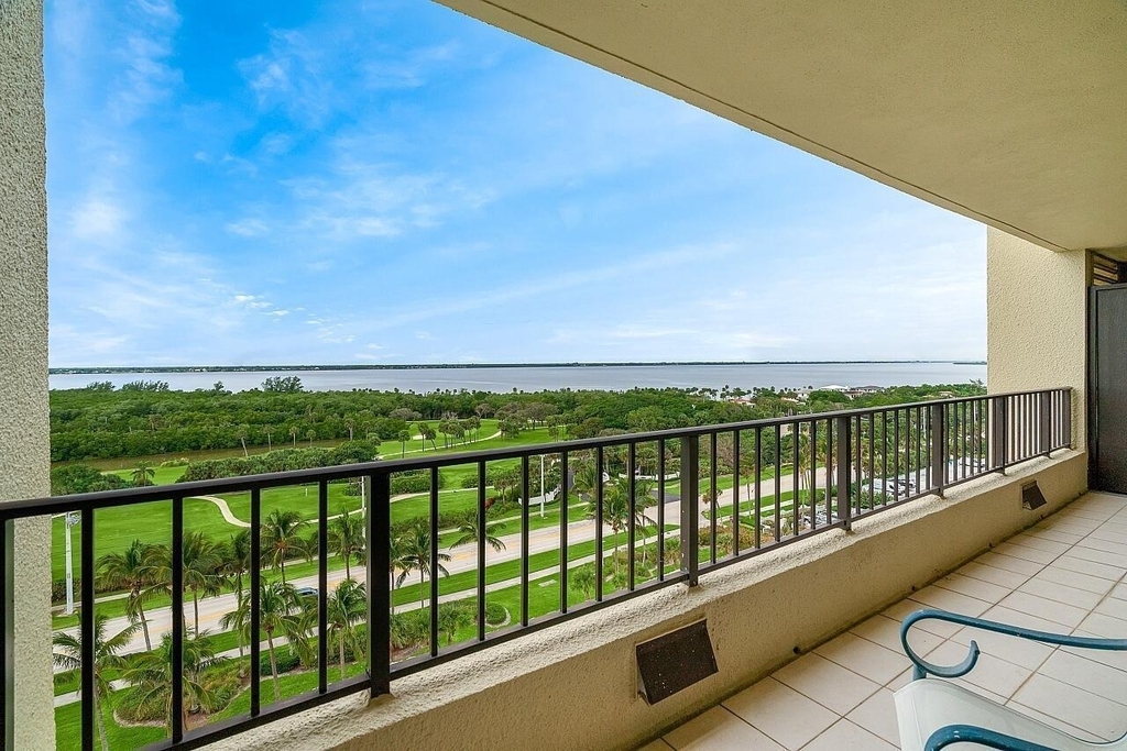 8750 S Ocean Drive - Photo 7