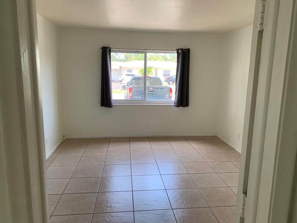 2624 Ne 32nd Street - Photo 9