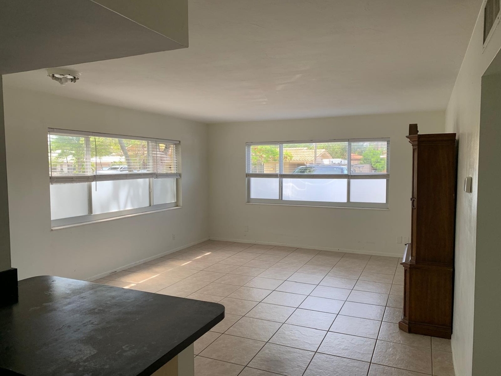 2624 Ne 32nd Street - Photo 5
