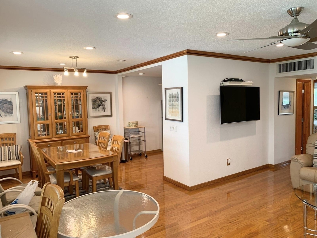 2453 Ne 51st Street - Photo 2