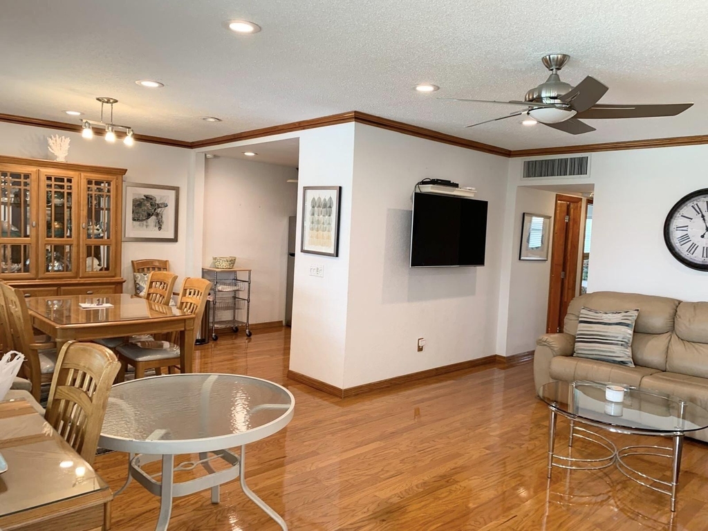 2453 Ne 51st Street - Photo 10