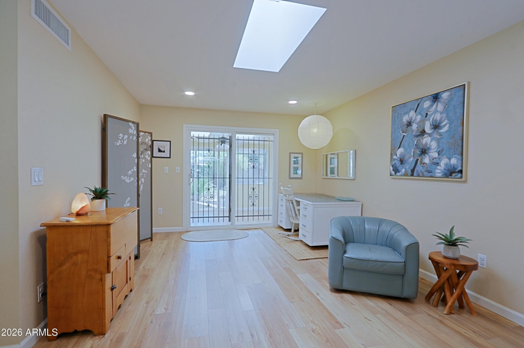 703 E Auburn Drive - Photo 10