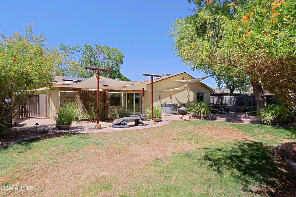 703 E Auburn Drive - Photo 41
