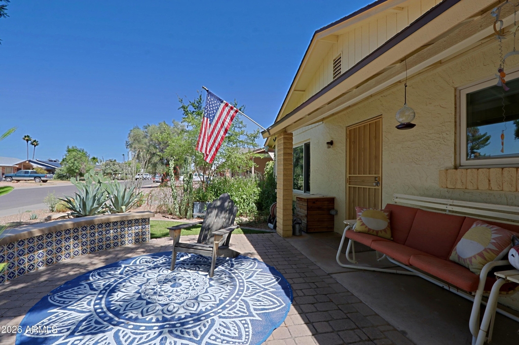 703 E Auburn Drive - Photo 5