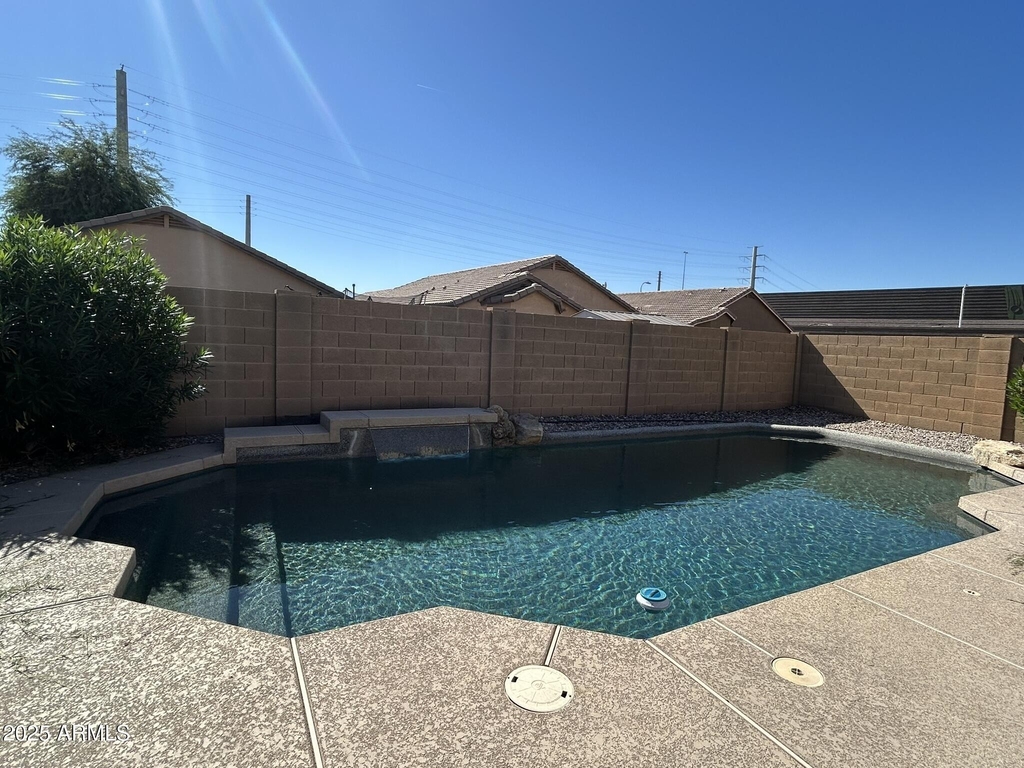 6049 W Wood Street - Photo 1