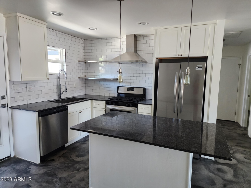 3416 N 37th Street - Photo 1