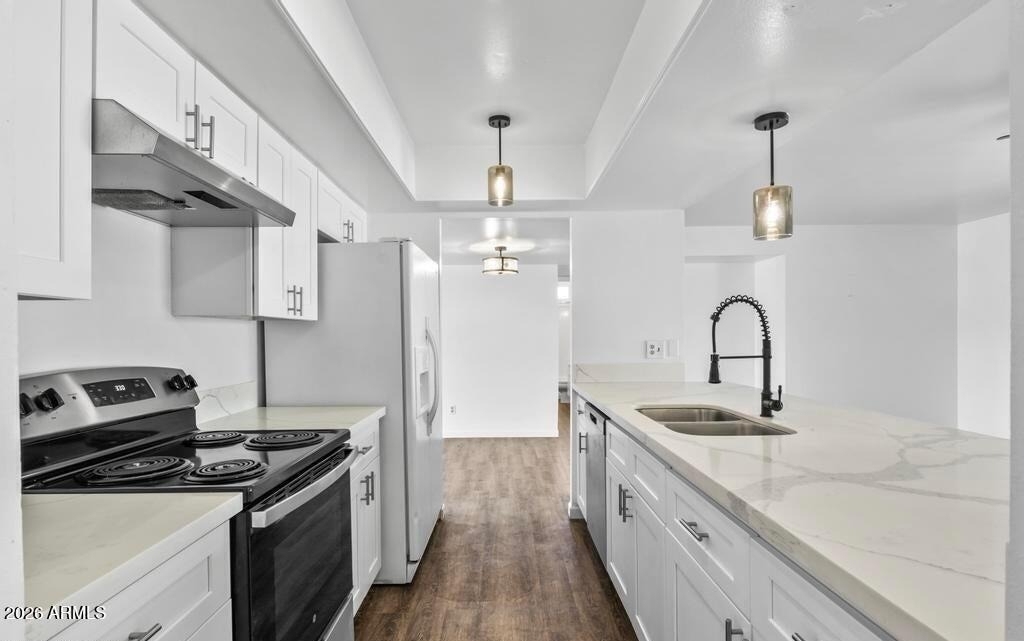 3431 W Acoma Drive - Photo 2