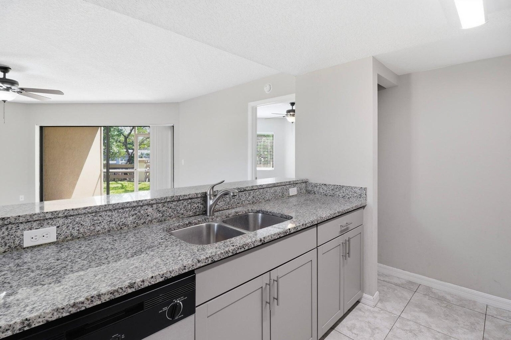 2625 Heathcote Drive - Photo 2