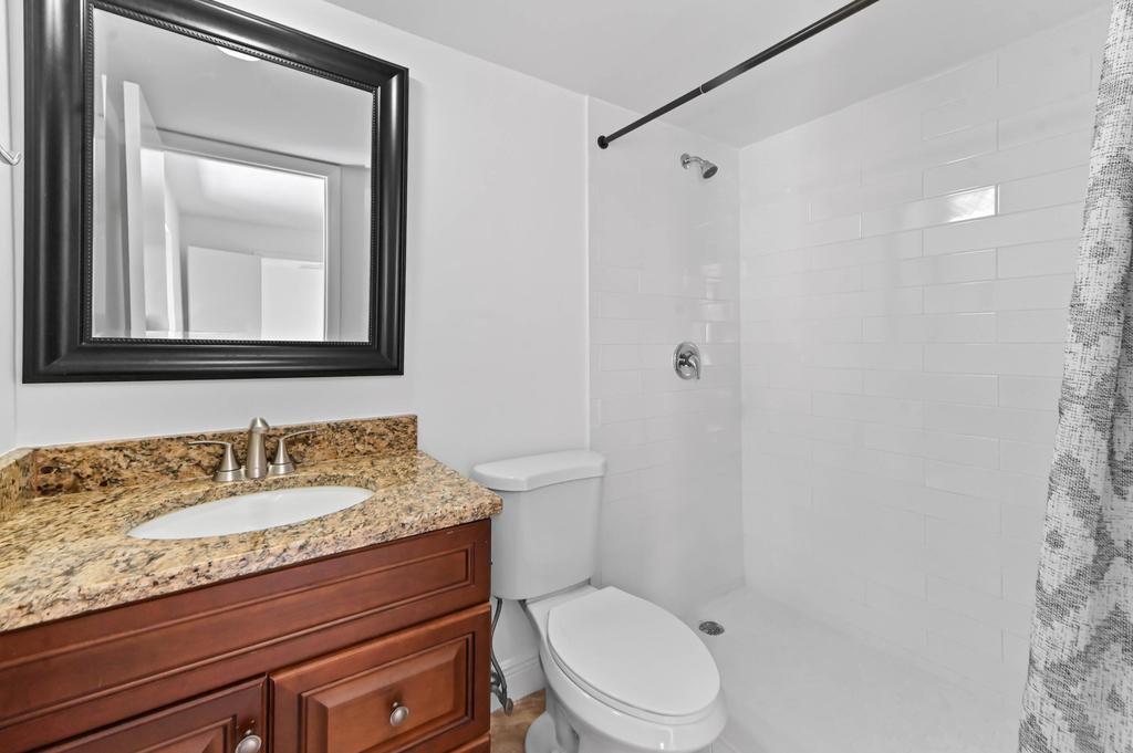 825 Center Street - Photo 20