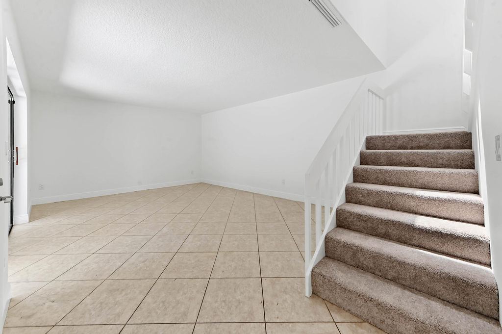 825 Center Street - Photo 12