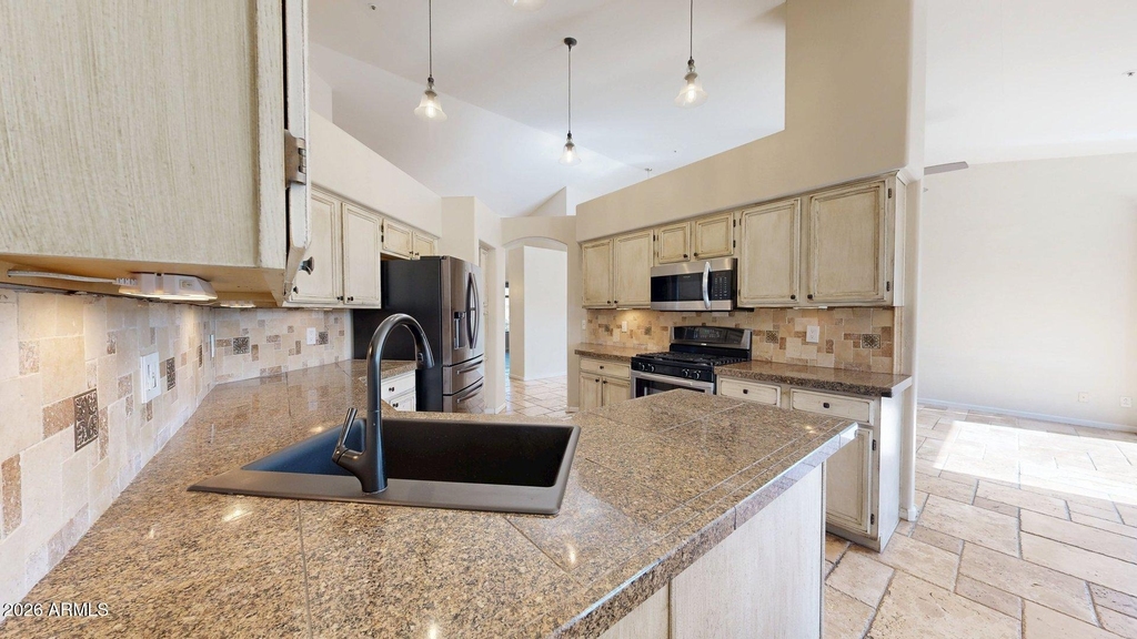14746 N 97th Street - Photo 9