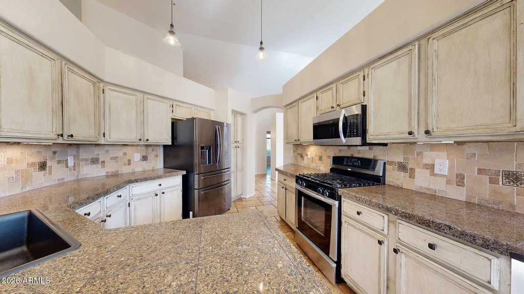 14746 N 97th Street - Photo 8