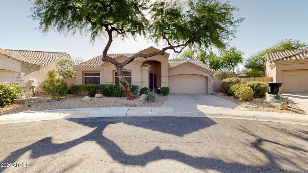 14746 N 97th Street - Photo 0