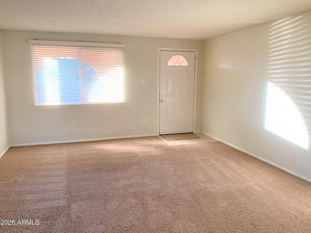 3510 E Ludlow Drive - Photo 1