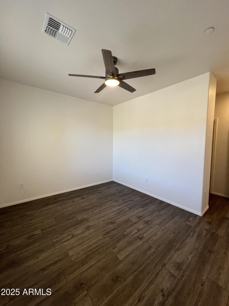 1650 E Ponderosa Parkway - Photo 18