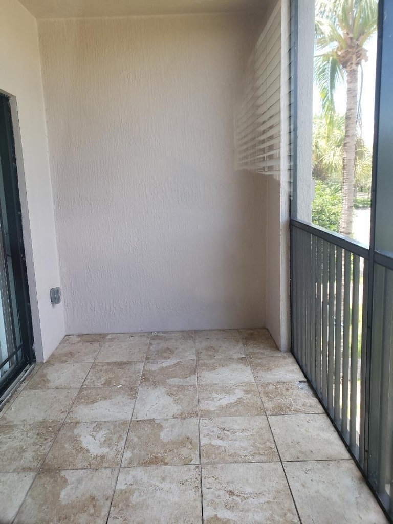 2802 Sarento Place - Photo 9